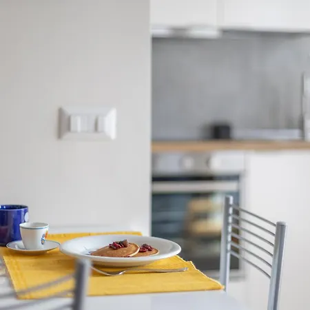 Stylish Porta Romana With Terrace 아파트 밀라노