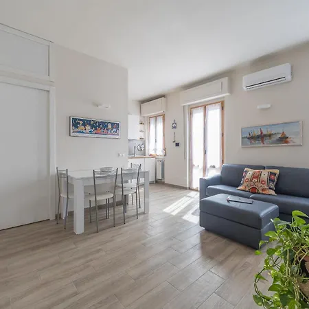 Stylish Porta Romana With Terrace Lägenhet *