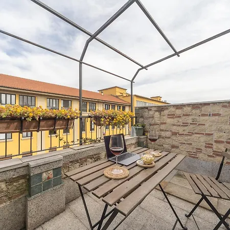 아파트 Stylish Porta Romana With Terrace *